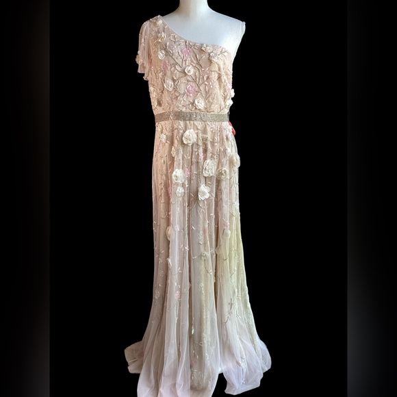 NWT Mac Duggal 3D Floral One Shoulder Gown. B282 - Picture 12 of 16